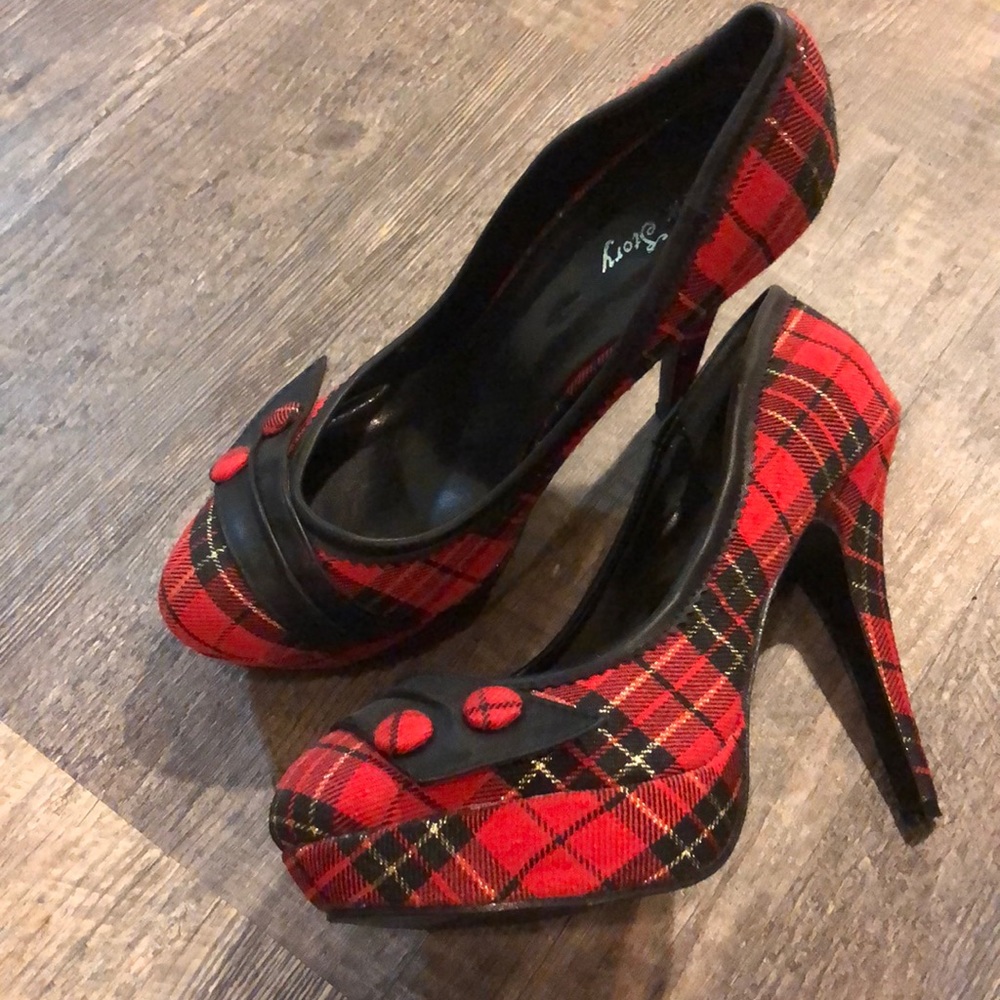 Plaid heels